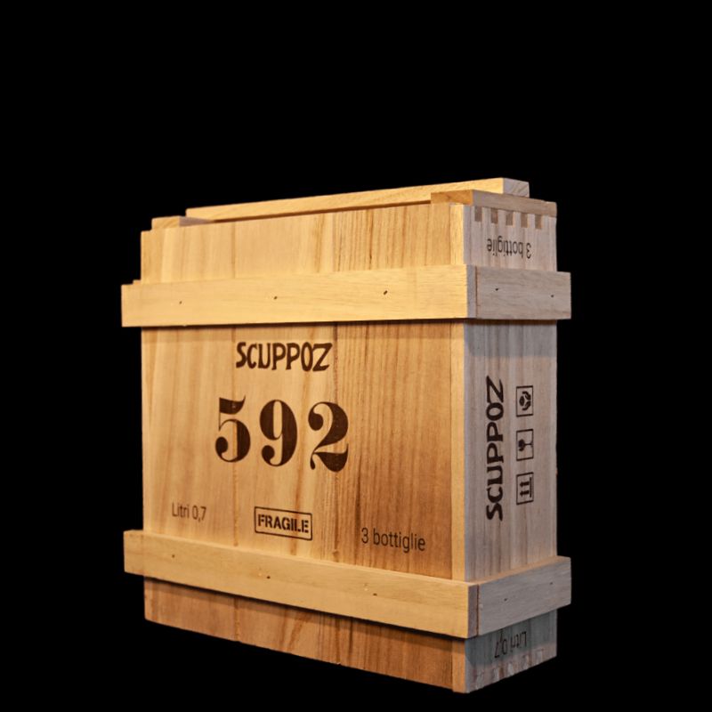 wood box confezione regalo legno chiuso per Gin Scorretto Better Ver-Mood Amaretto Gin bottanico e Aurange linea 592 Scuppoz Abruzzo